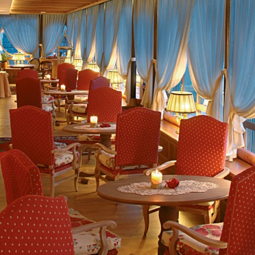 Alpen Suite Hotel